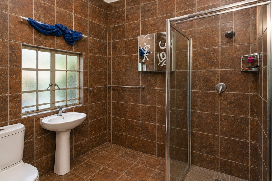 5 Bedroom Property for Sale in Brits North West